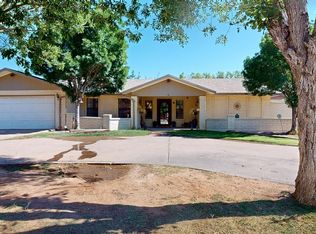 492 Country Oaks Dr, El Paso, TX 79932