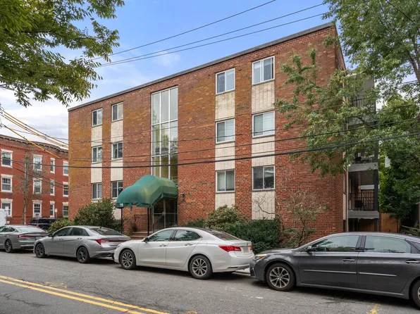 18 Pond St APT 1, Jamaica Plain, MA 02130