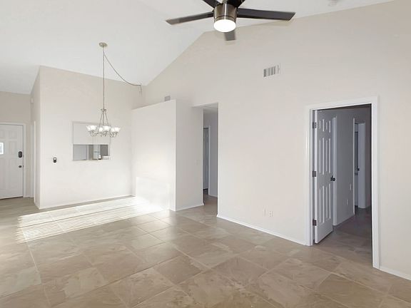 5th image of 610 Ironwood Cir