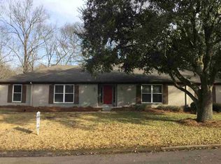 521 E Leake St, Clinton, MS 39056