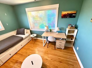 3320 S Holly St #6, Seattle, WA 98118