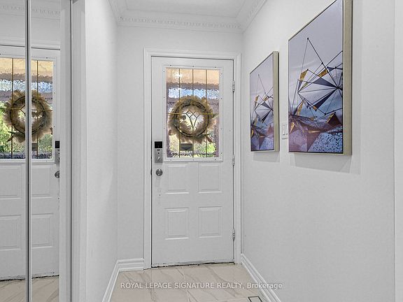 5th image of 12 Strathmore Dr
