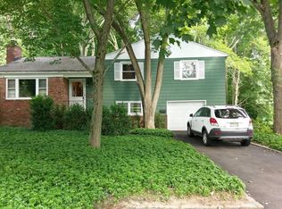 14 Symor Dr, Morristown, NJ 07960
