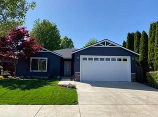 511 Woodlark Dr, Medford, OR 97501