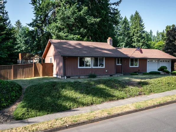 39225 Barker Ct, Sandy, OR 97055
