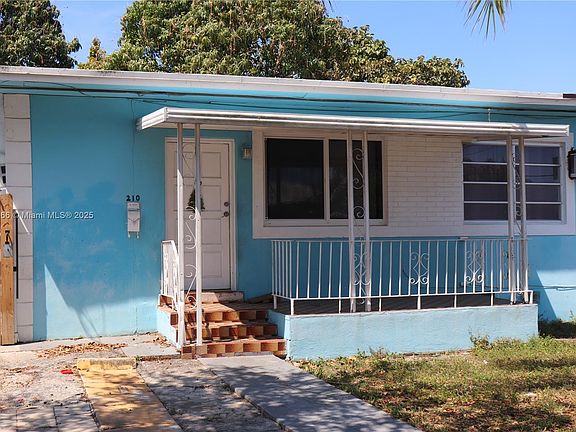 3rd image of 210 NW 19th Ave