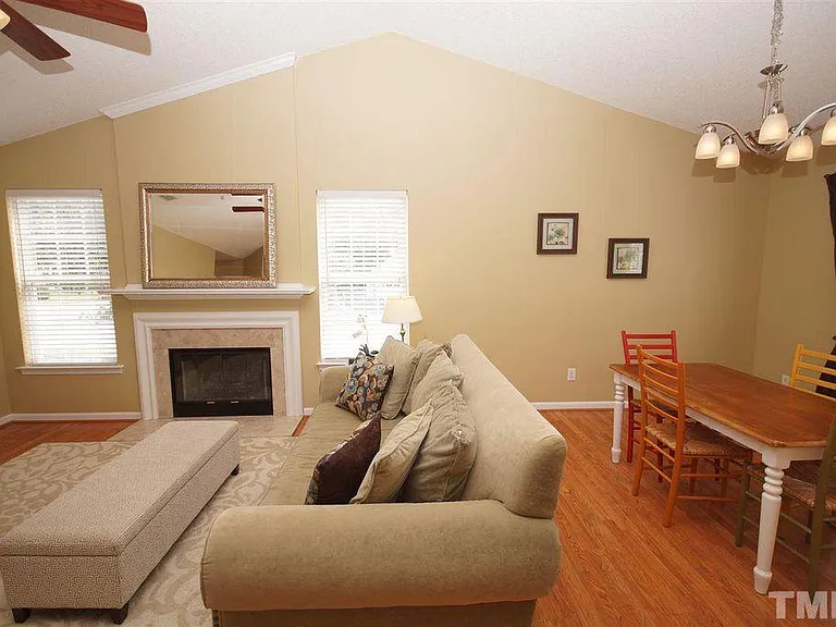 6901 Dawnalia Ct — Photo 15