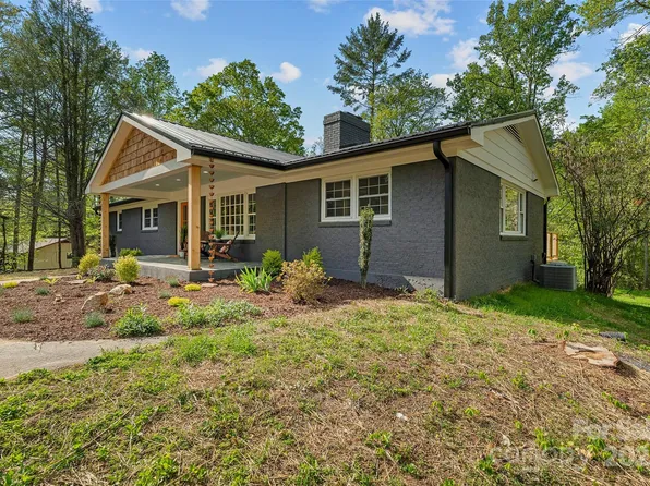 75 White Pine Dr, Fletcher, NC 28732