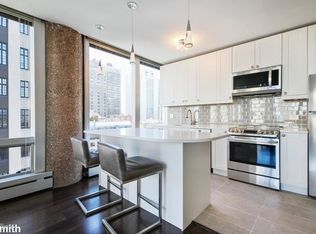 1301 N Dearborn St APT 304, Chicago, IL 60610