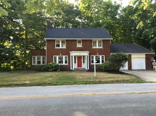 38298 Ridge Rd, Willoughby, OH 44094