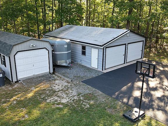 Garage & Shed