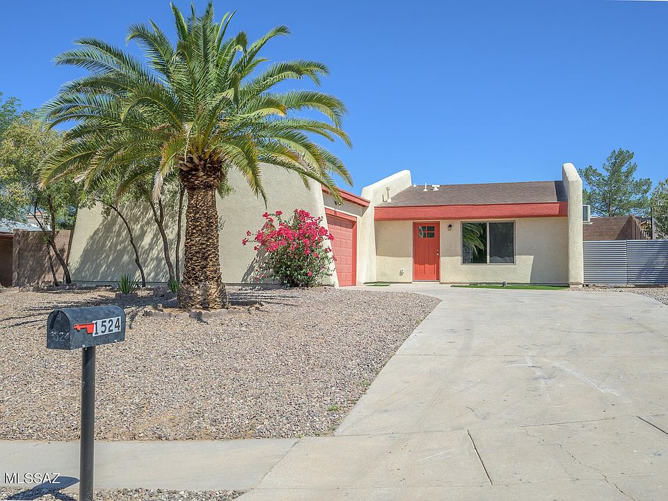 1st image of 1524 S Saint Tropaz Pl