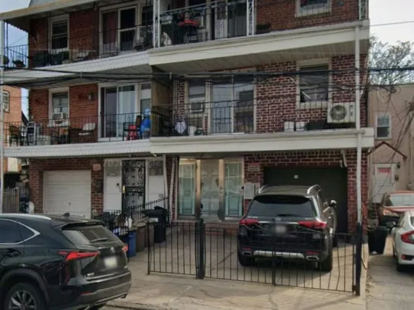 5308 106th St #2F, Corona, NY 11368