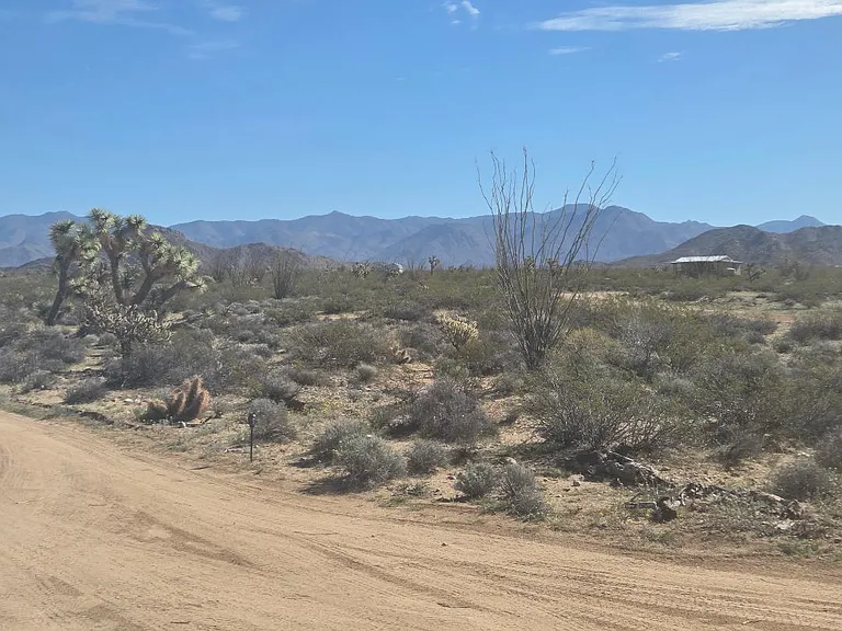 S Wild Bill Rd — Photo 28