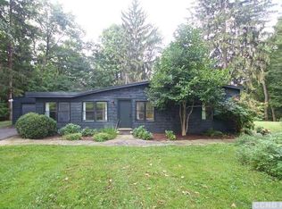 49 Snyder Rd, Ghent, NY 12075