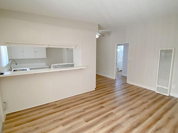 3rd image of 5235 Lorna St APT H