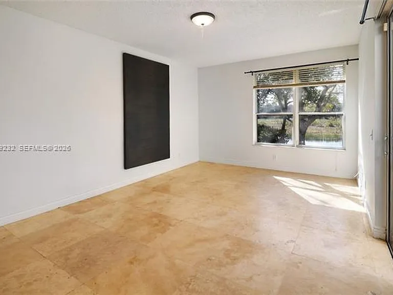 13212 NW 8th St #Townhouse 13212 — Photo 11