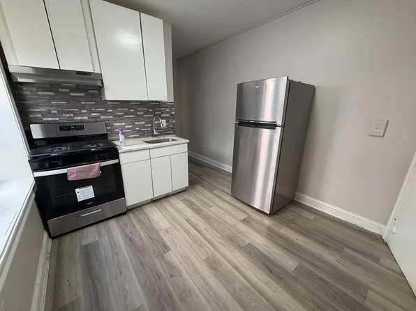 5712 Hudson Avenue image 1 of 8