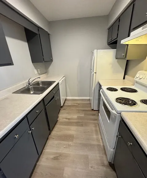 Quail Ridge Apartments — Photo 10