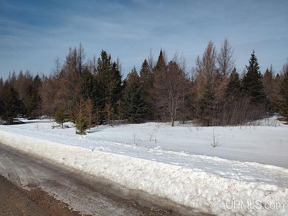 3rd image of River Rd