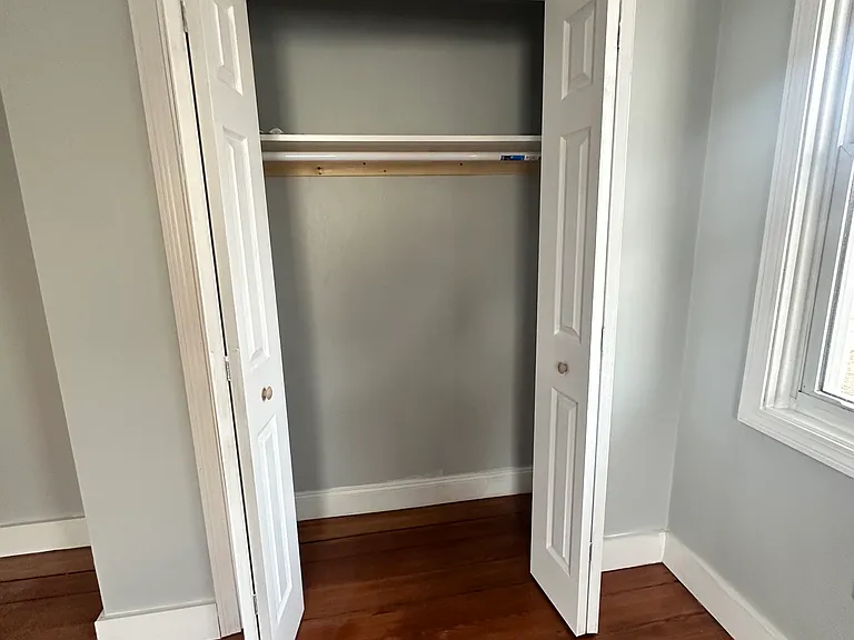121 Bay St — Photo 4