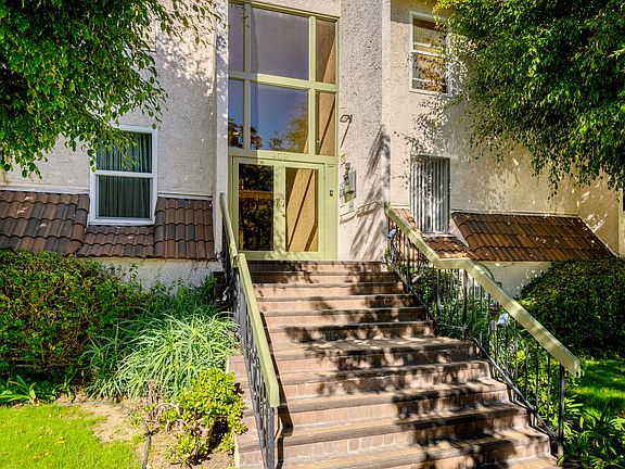 2nd image of 409 Burchett St Unit 119