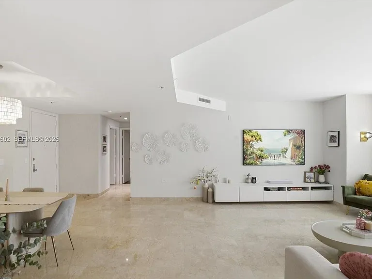 801 Brickell Key Blvd #409 — Photo 4