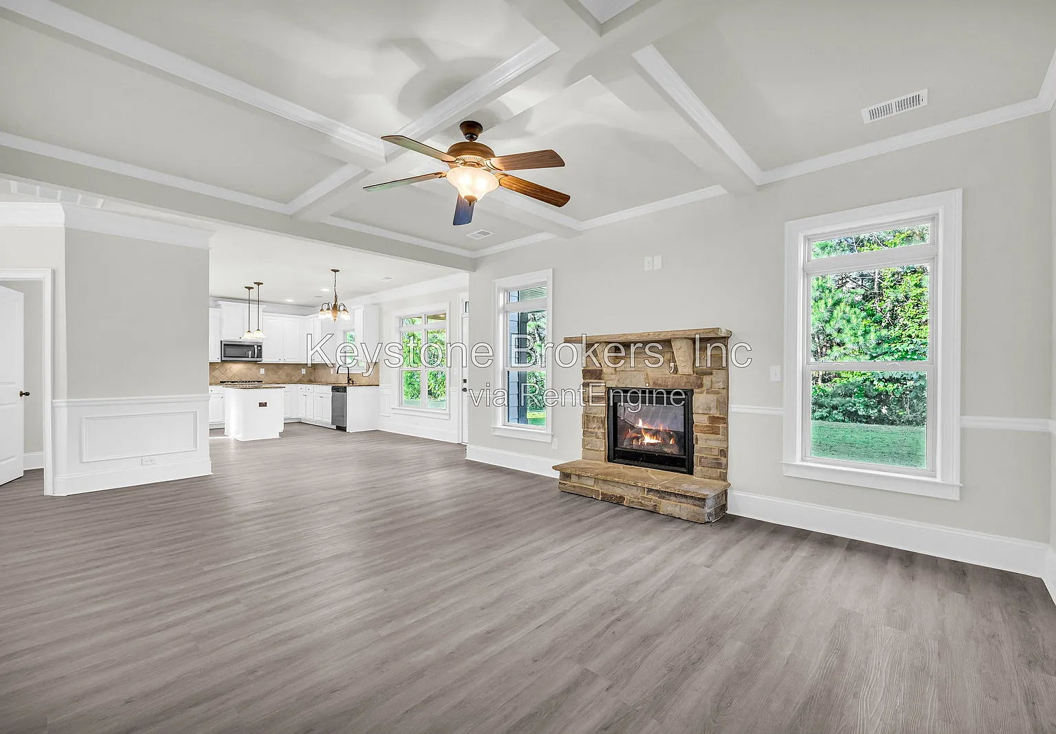4 bed, 2.5 bath, 2546 sqft, $2,225 — Photo 4