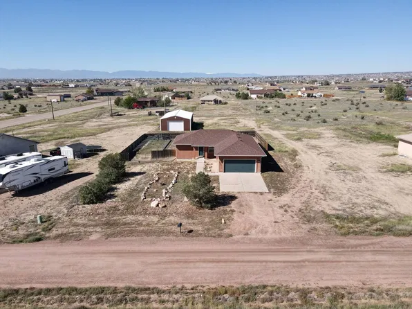 1313 N Blue Lake Ln, Pueblo West, CO 81007