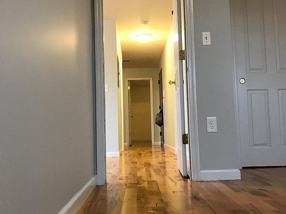 4th image of 73 Bodine St #3A