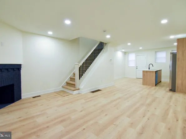 5814 Crittenden St, Philadelphia, PA 19138