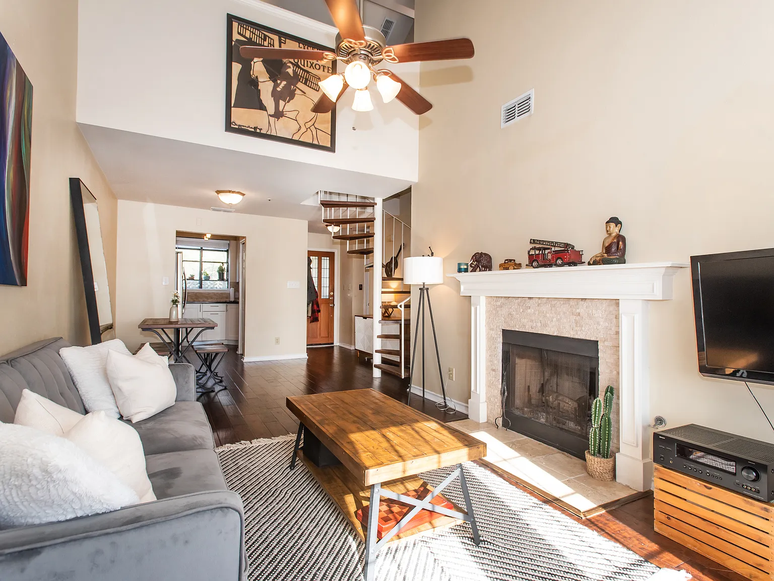 1 bed, 820 sqft, $2,195 — Photo 1