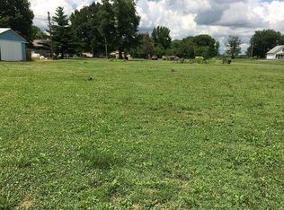 119 E Charles St, Medora, IL 62063