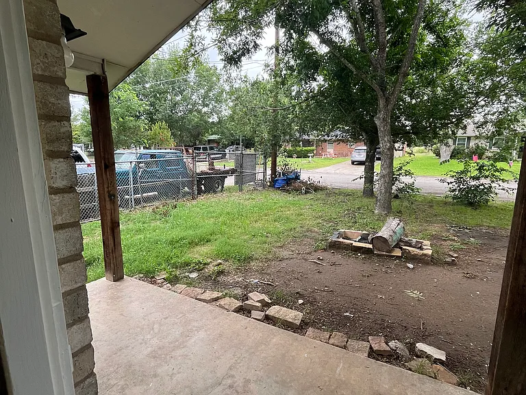 606 Guadalimar St — Photo 28