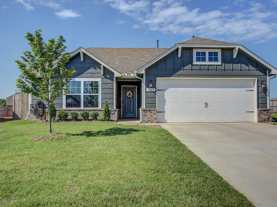 1st image of 3601 E Rockport Pl