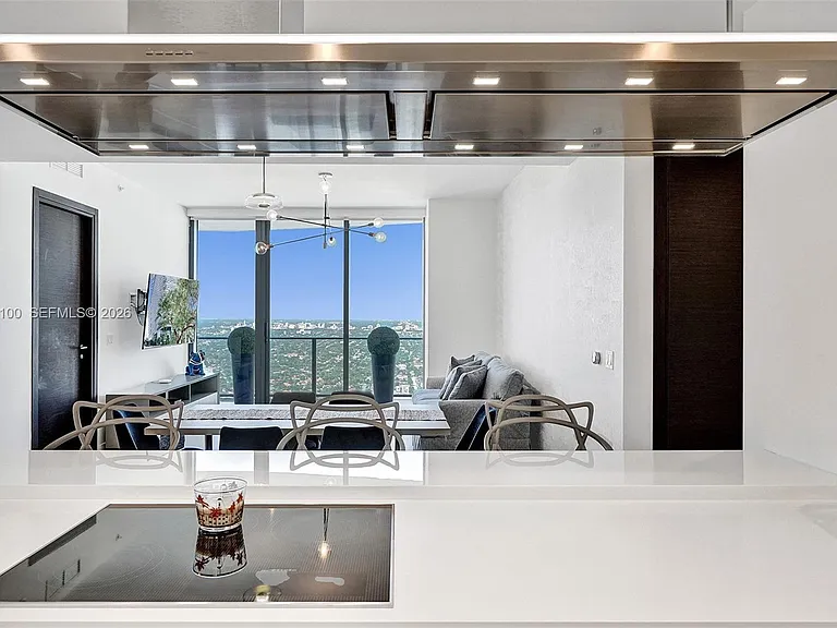 1000 Brickell Plz #Penthouse 5106 — Photo 36