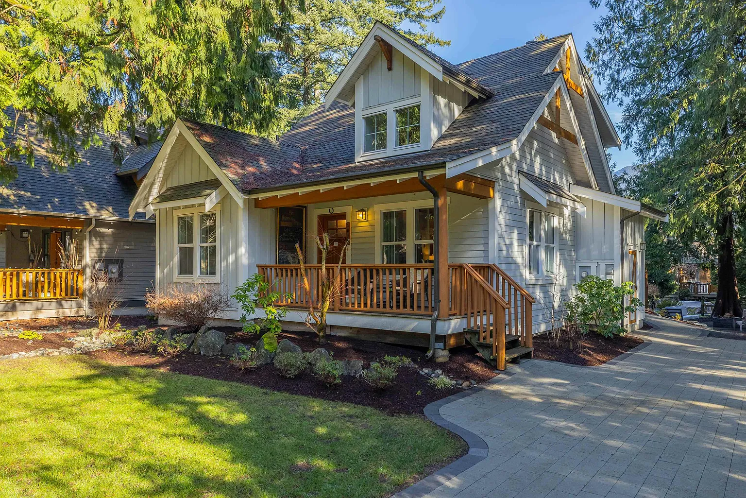 1818 Tree House Trl photo 1