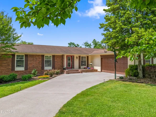 156 S Columbia Dr, Oak Ridge, TN 37830