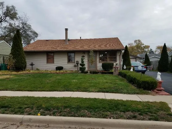 705 Hudson Ave, Romeoville, IL 60446