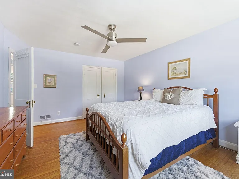 6467 Blenheim Rd — Photo 24