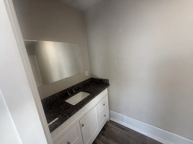 106 Delaware Ave — Photo 8
