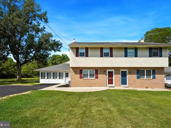 449 Rahns Rd, Collegeville, PA 19426