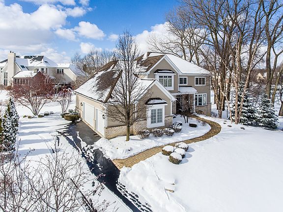 2nd image of 22880 N South Woodcrest Ln