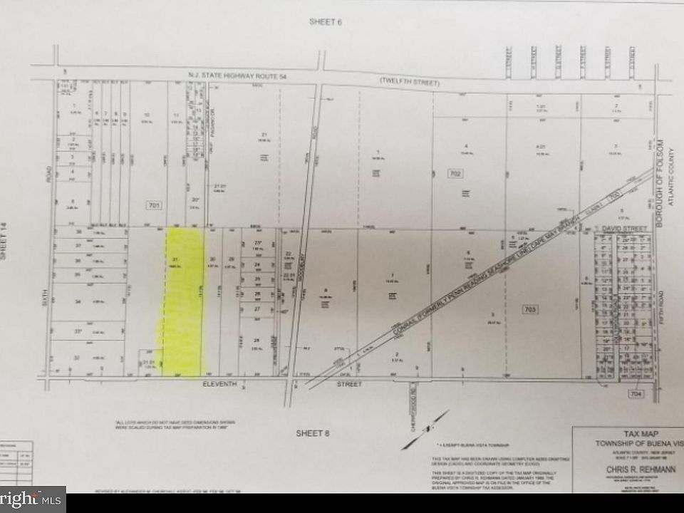 1st image of 11th St