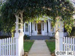 225 Brook St, Davidson, NC 28036