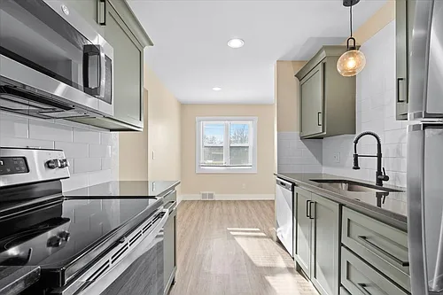 621 Chestnut Street - West Photo 1