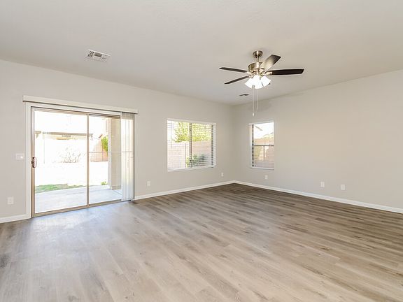 4th image of 17582 W Bridger St