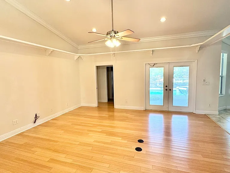 510 SW South Carolina Dr — Photo 16