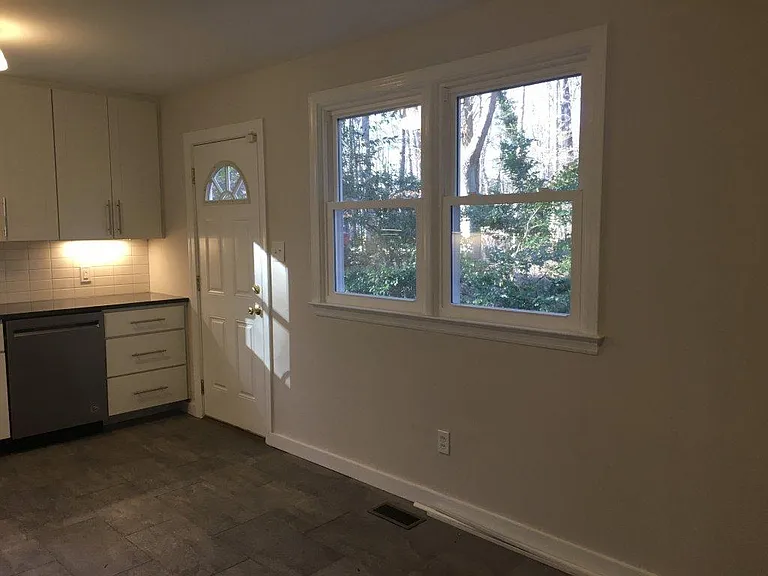 407 Walnut St — Photo 6