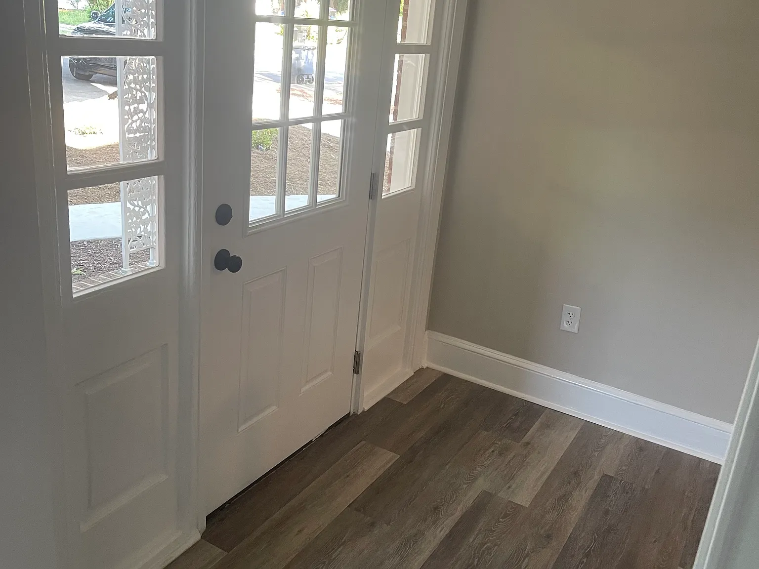 3 bed, 2200 sqft, $2,550 — Photo 4